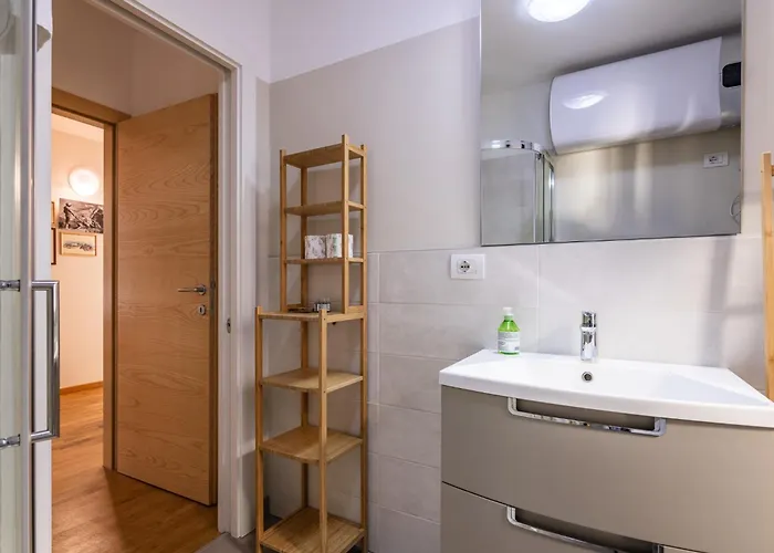 Apartment Cesa Giordi By Interhome Canazei